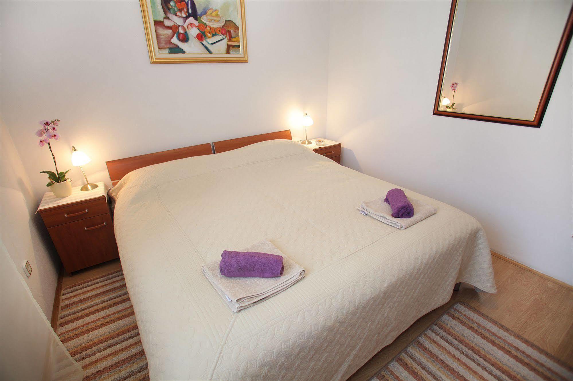 Apartments Hrabar Trogir Extérieur photo