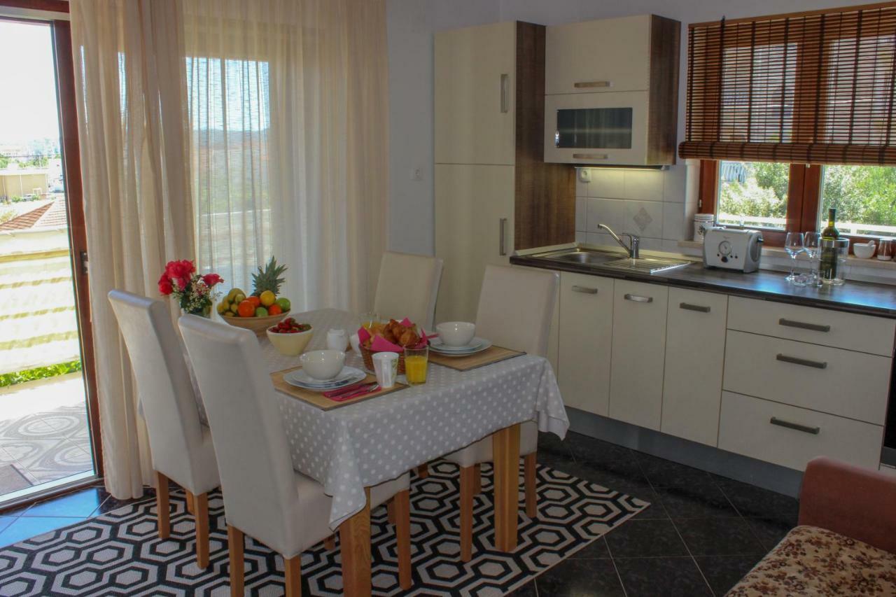 Apartments Hrabar Trogir Extérieur photo