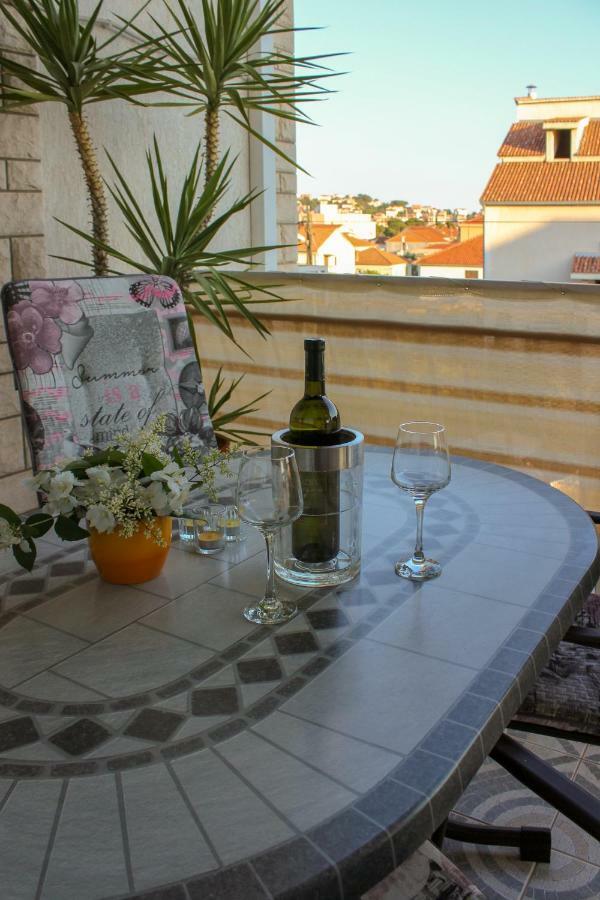 Apartments Hrabar Trogir Extérieur photo