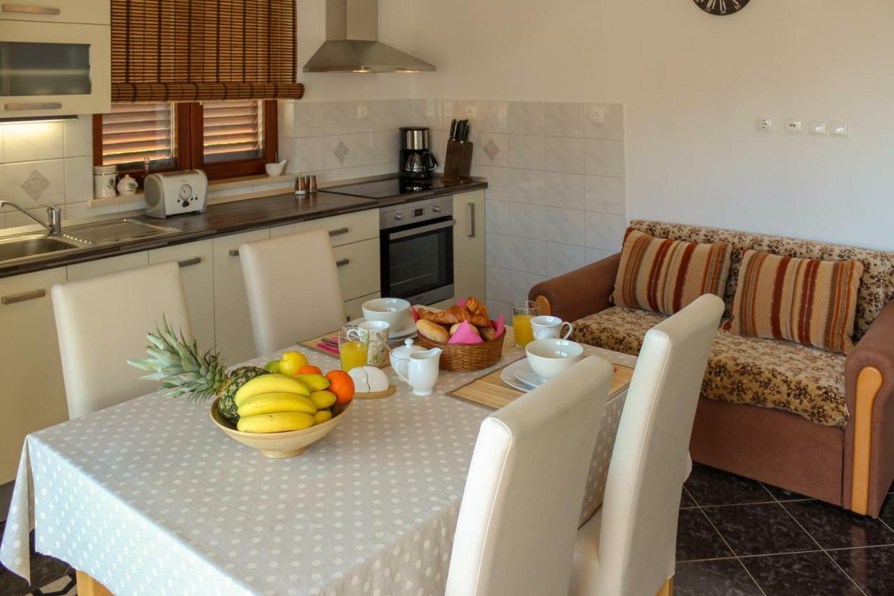 Apartments Hrabar Trogir Extérieur photo