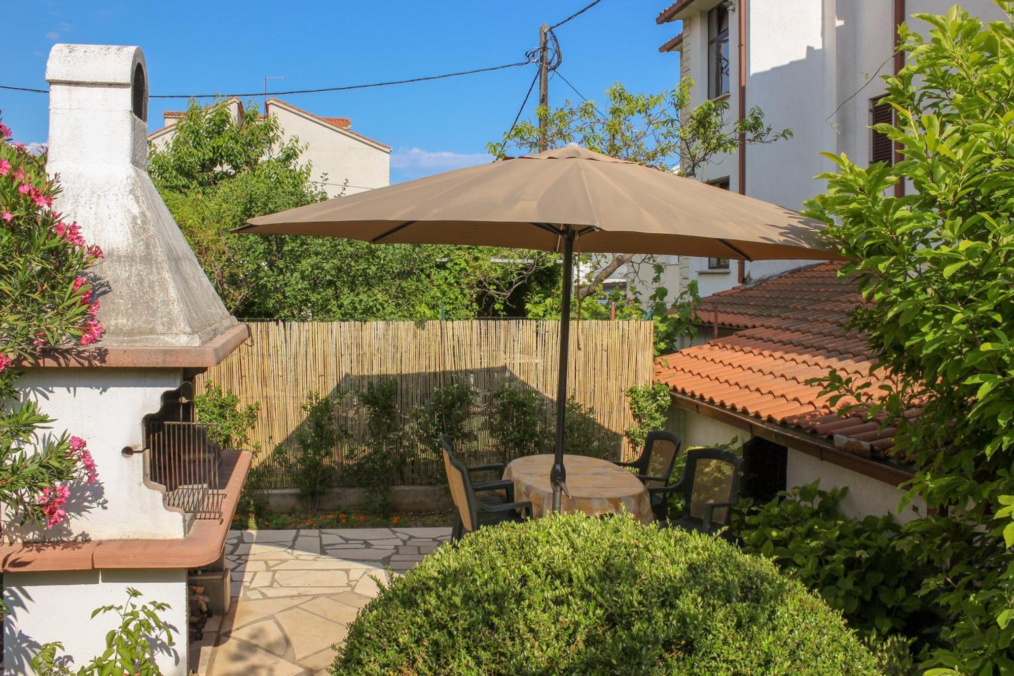 Apartments Hrabar Trogir Extérieur photo